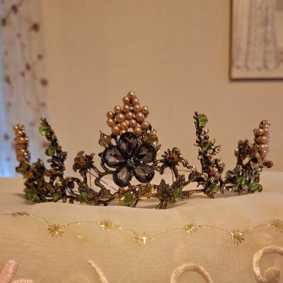 Flower & Bead Tiara - Picture 1 of 3